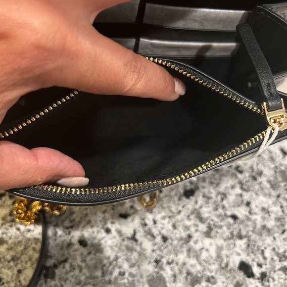 Tory Burch Tortoise Patent Chain Wallet - Picture 8 of 15